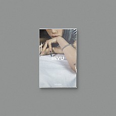 [K-POP] TAEYEON Album vol.3 - INVU (TAPE ver.) (First Press Limited Edition)